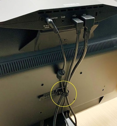 ¿Cómo uso los amarres de los cables que vienen con el CS-500?

