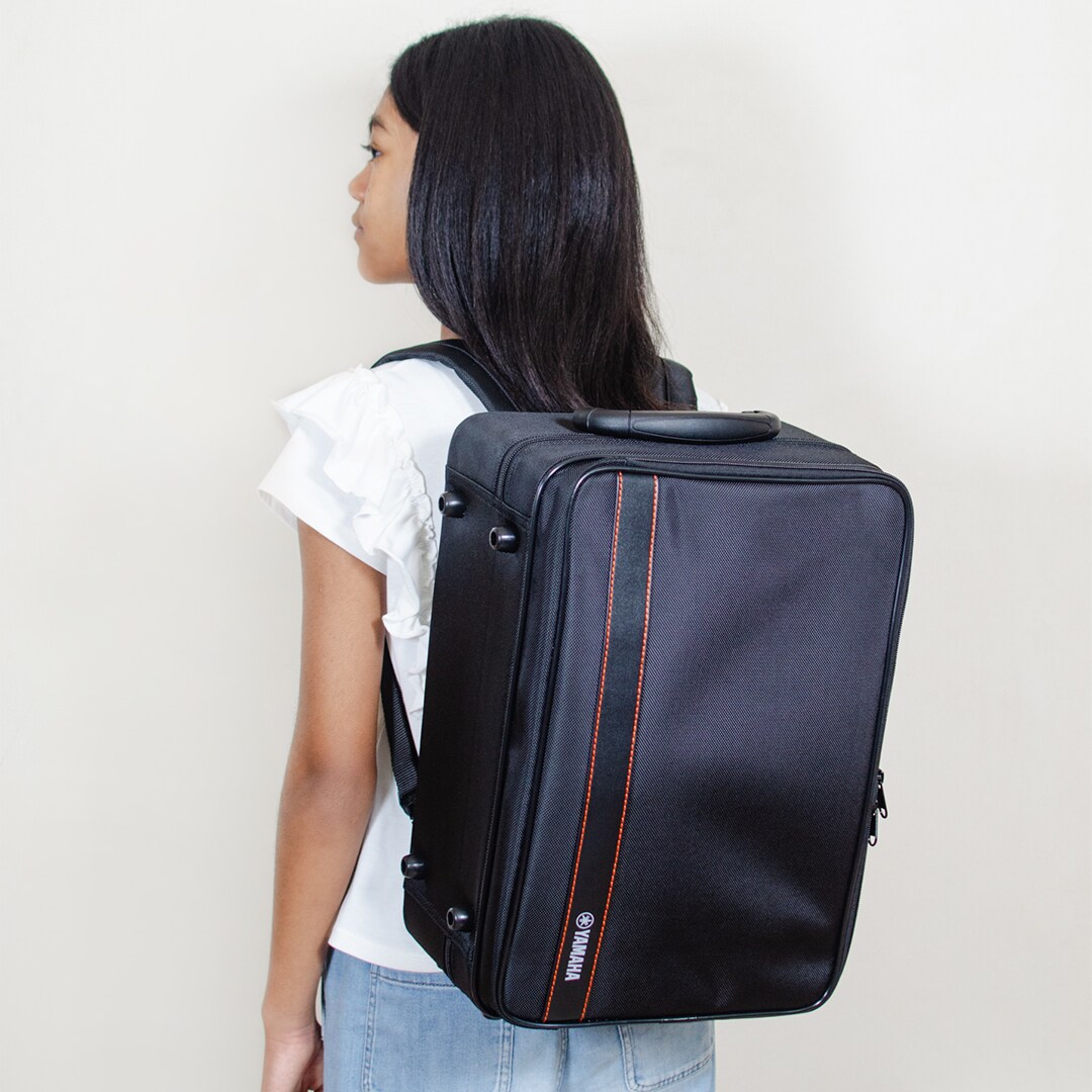 Estuche estilo mochila