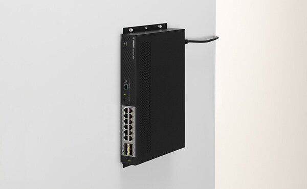 Switch L3 Yamaha SWX3220 / Switch L2 SWX2320: Instalación de montaje en pared (SWX2320-16MT + soporte de montaje en pared)
